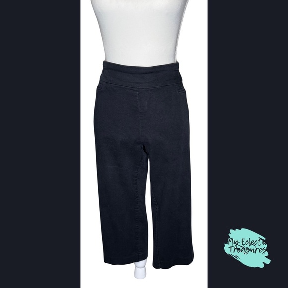 Generic Pants - Classic Black Women's Pull On Stretch Capris Size 14